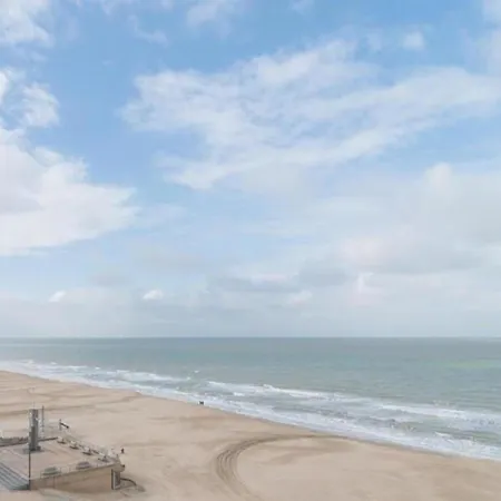 In Nieuwpoort By The Seafront, Cleaning Included * 코크시데