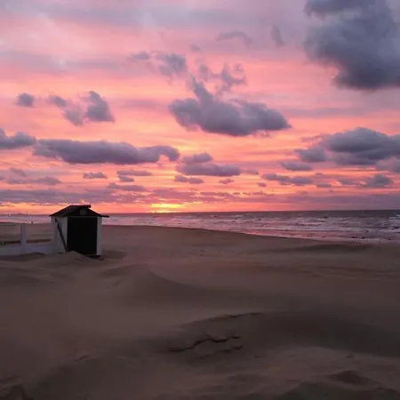 In Nieuwpoort By The Seafront, Cleaning Included 코크시데